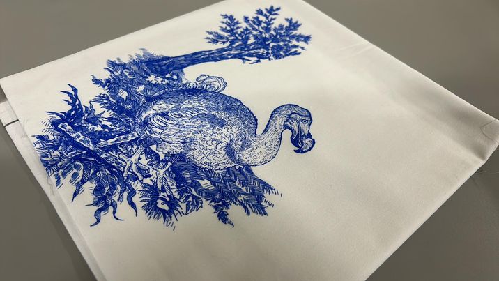 *RETAIL* Wonderland Toile 30x36 Panels