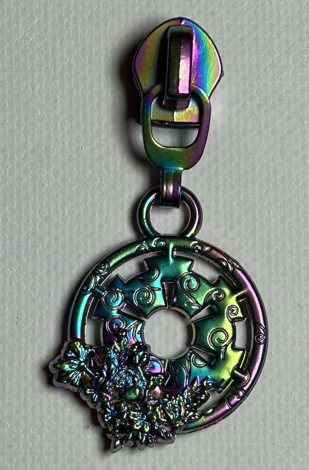 *RETAIL* Floral E Symbol Zipper Pulls