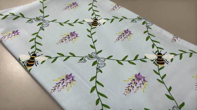 *RETAIL* Bridge Bee Trellis - Blue