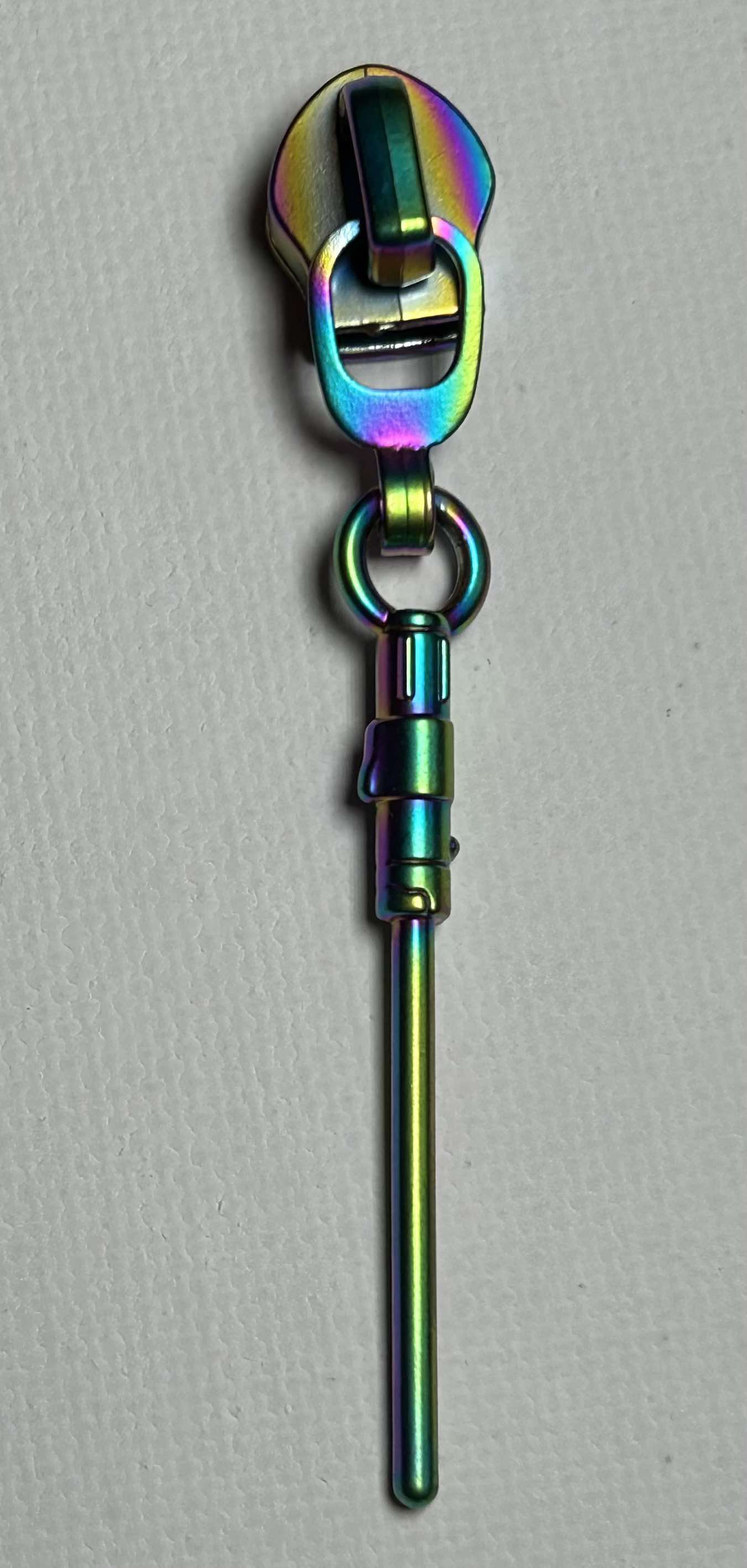 *RETAIL* Lightstick Zipper Pull