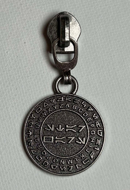 *RETAIL* SW Language Translator Zipper Pull