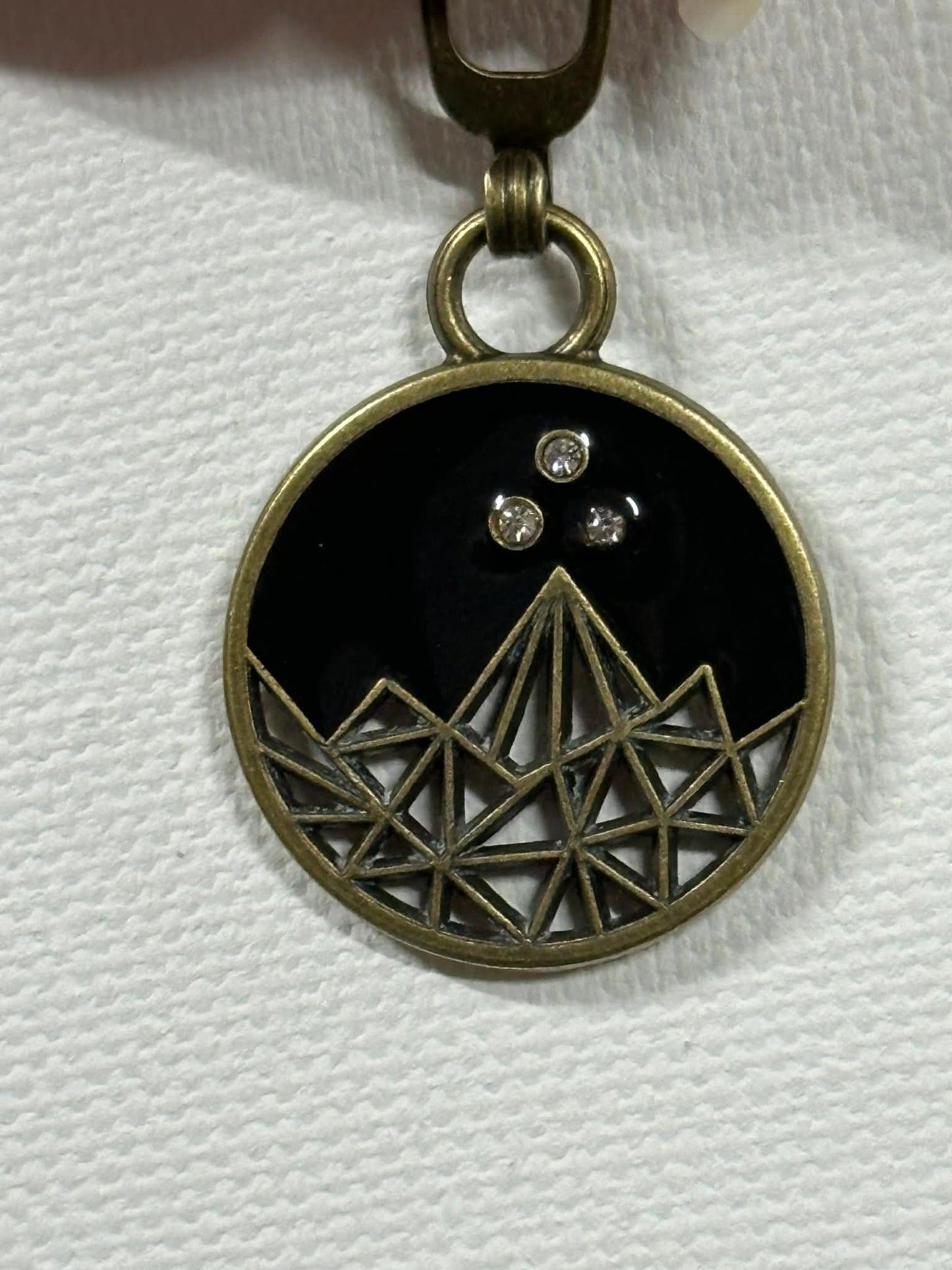 *RETAIL* ACOTAR Zipper Pull (Officially Licensed)