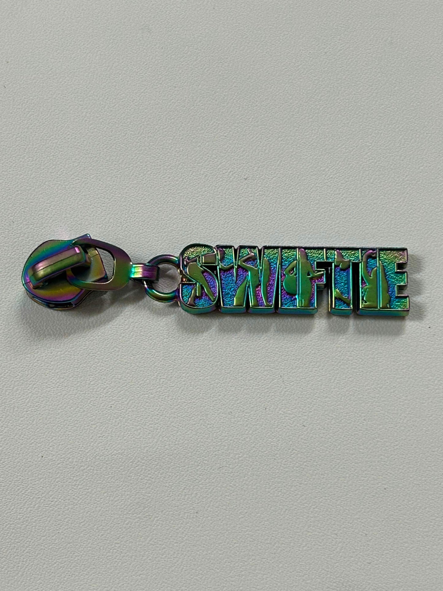 *RETAIL* SWIFT Zipper Pull